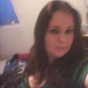 Meet your Posher, Casandra